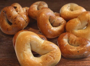 Brueggers Bagels Valentines Day Deal Mobile Image